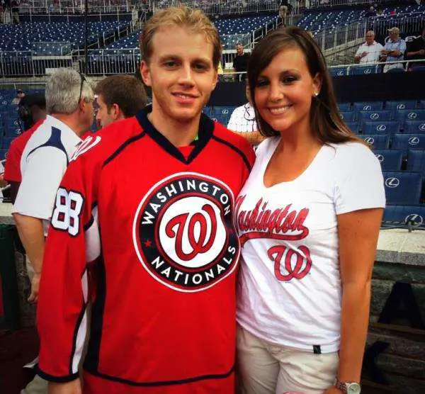 Amanda Grahovec is the longtime girlfriend of NHL player, Patrick Kane. Are  they married?